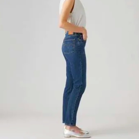 Levi's Like New Button Fly 501 Skinny Jeans High Rise in Medium Wash Size 25 - Picture 2 of 8